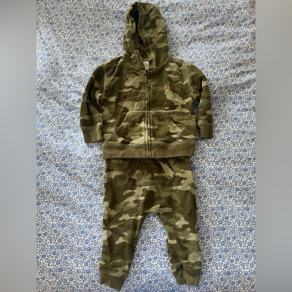 baby GAP Camo Green Matching Set 12-18M